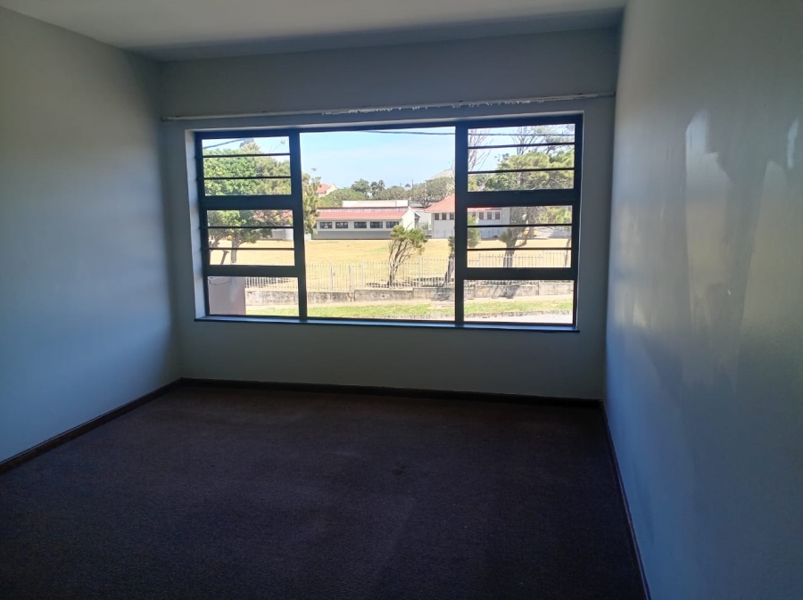 To Let 2 Bedroom Property for Rent in Quigney Eastern Cape